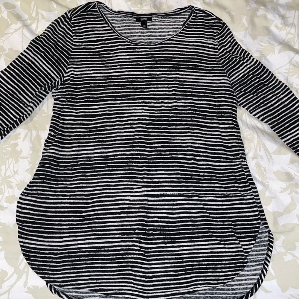 Oversized long sleeved top